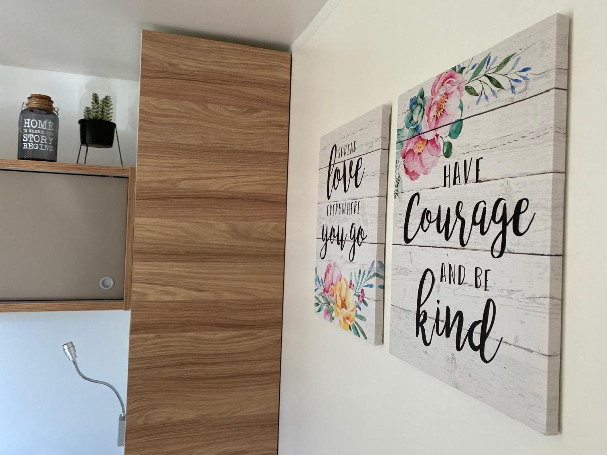 Mobile Home Biondina Camp Porton Nature Hideouts Ρόβινι Εξωτερικό φωτογραφία